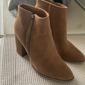Ankle boots